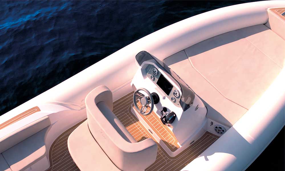 Luxury-Boat-Antudo-Marine-render-1